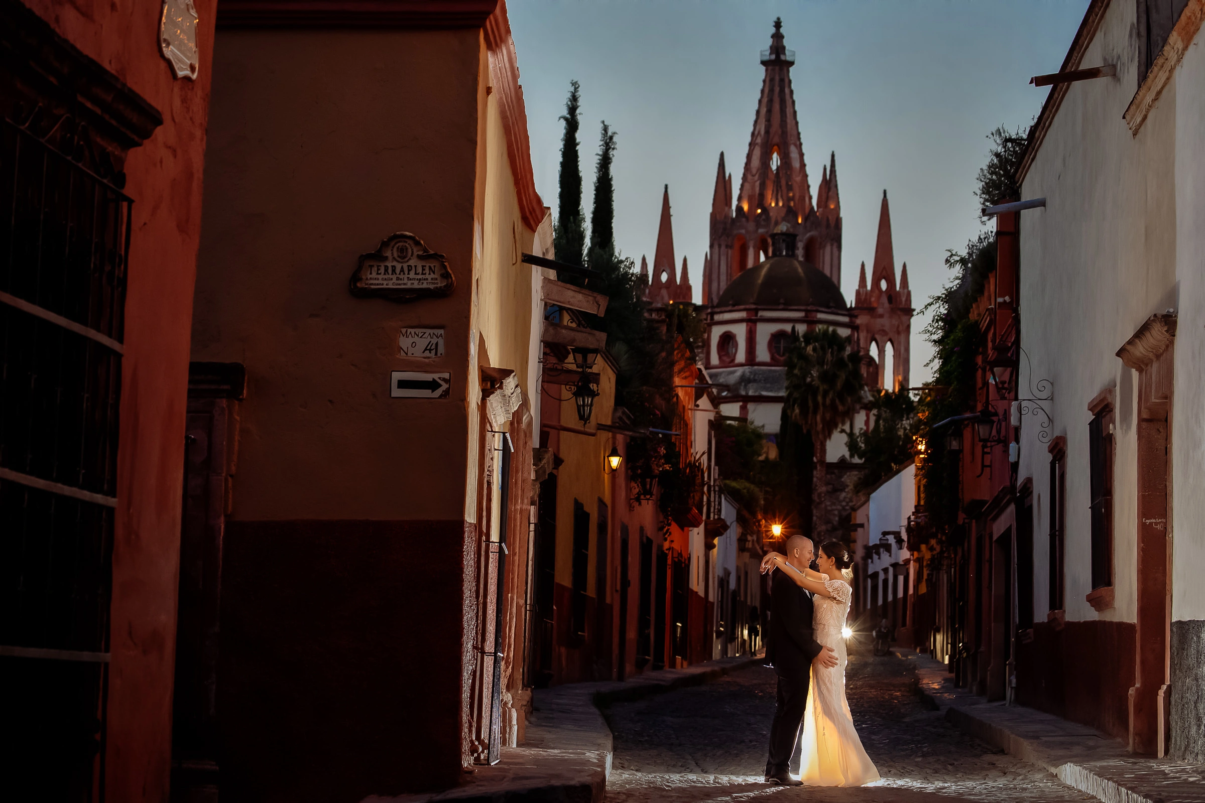 Best San Miguel de Allende Wedding Photographers